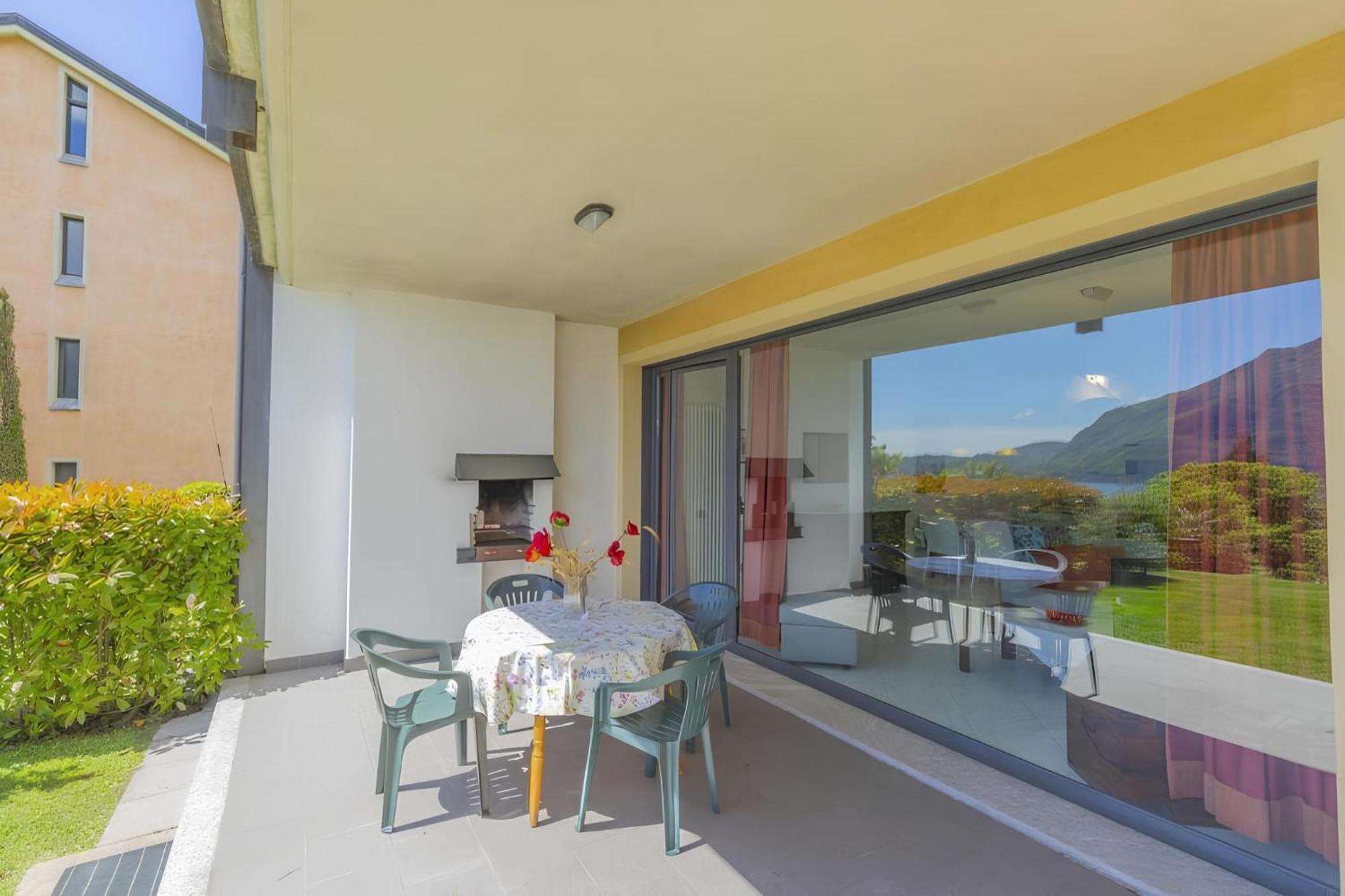 Villa Ada Vista Lago B102 Ghiffa Exterior photo